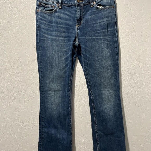 Lucky Brand Lolita Boot Cut Jeans Sz 10/30 Ankle Dark Wash White Denim - Picture 3 of 9